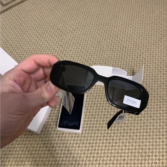 Prada PR 17WS SUNGLASSES - Picture 4 of 8